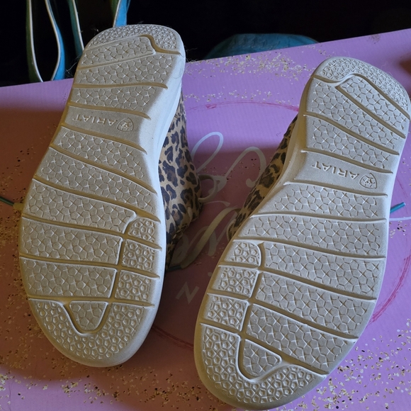 Ariat Hilo leopard print shoes with hair on cowhide - Picture 4 of 5